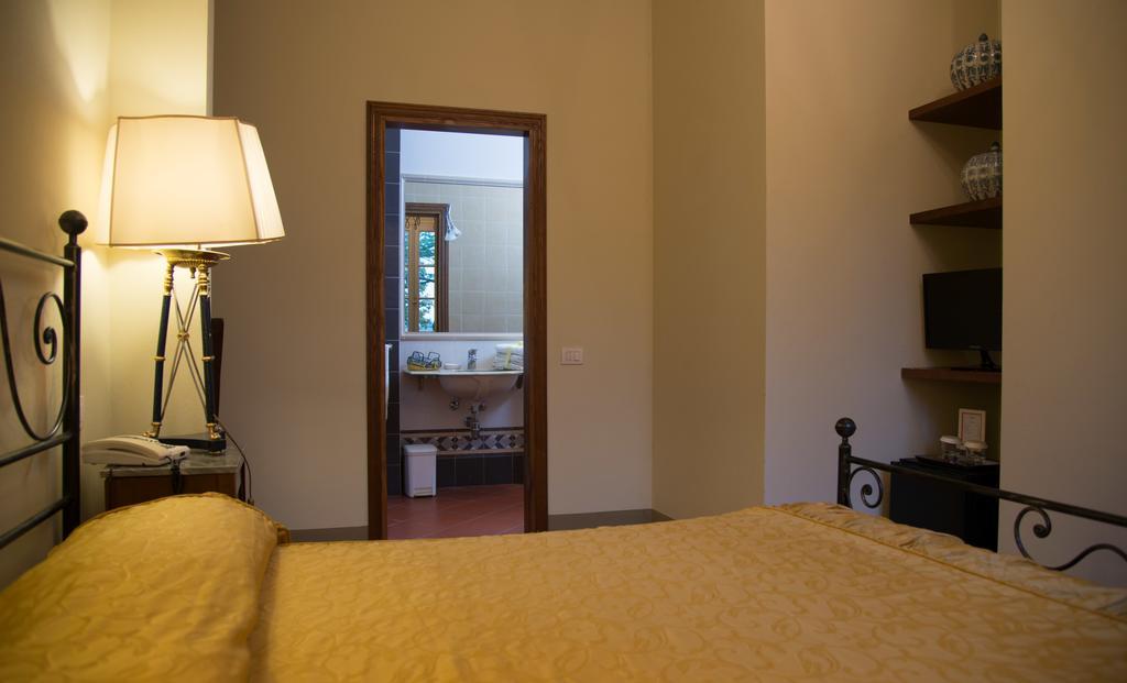 Golf Club Bellosguardo Resort Vinci Exterior photo